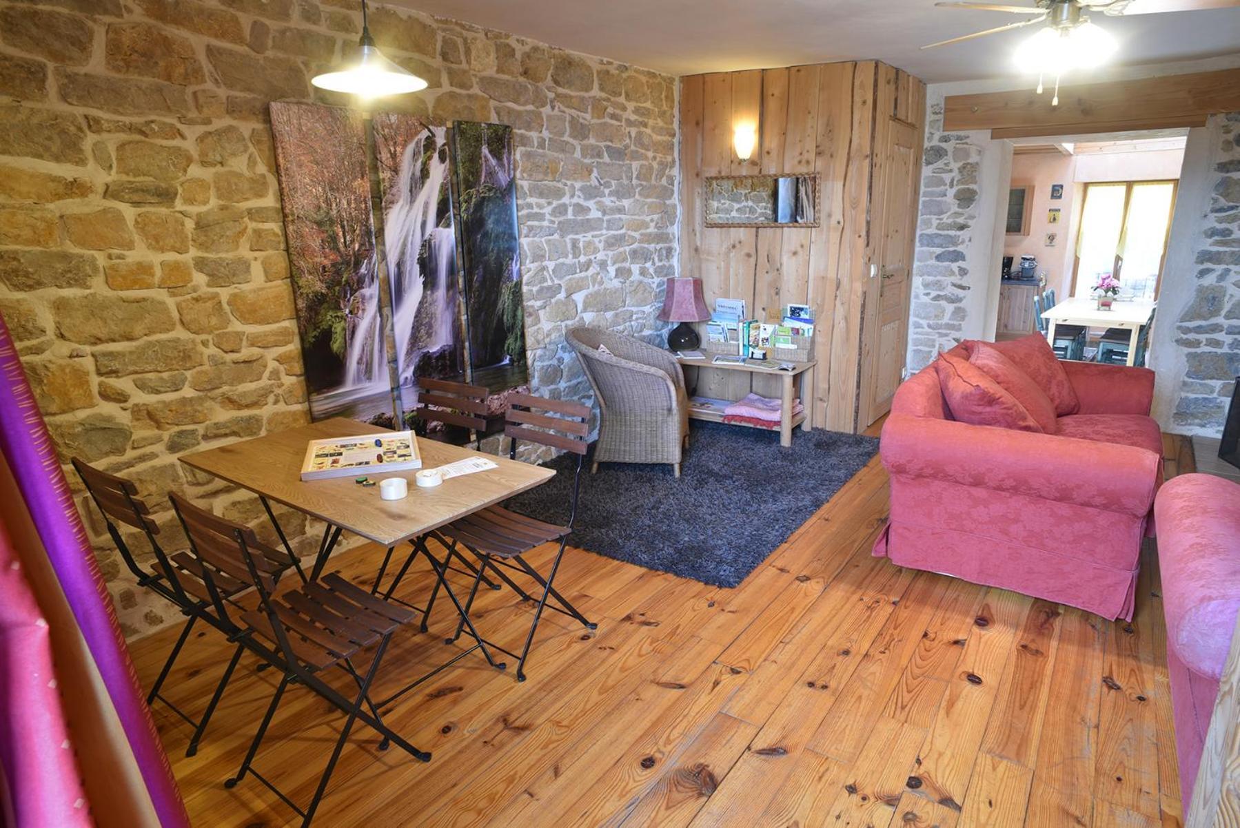 Gite Le Douglas, Vignoble Et Reculees Du Jura - Avec Sauna Lavigny Exteriér fotografie